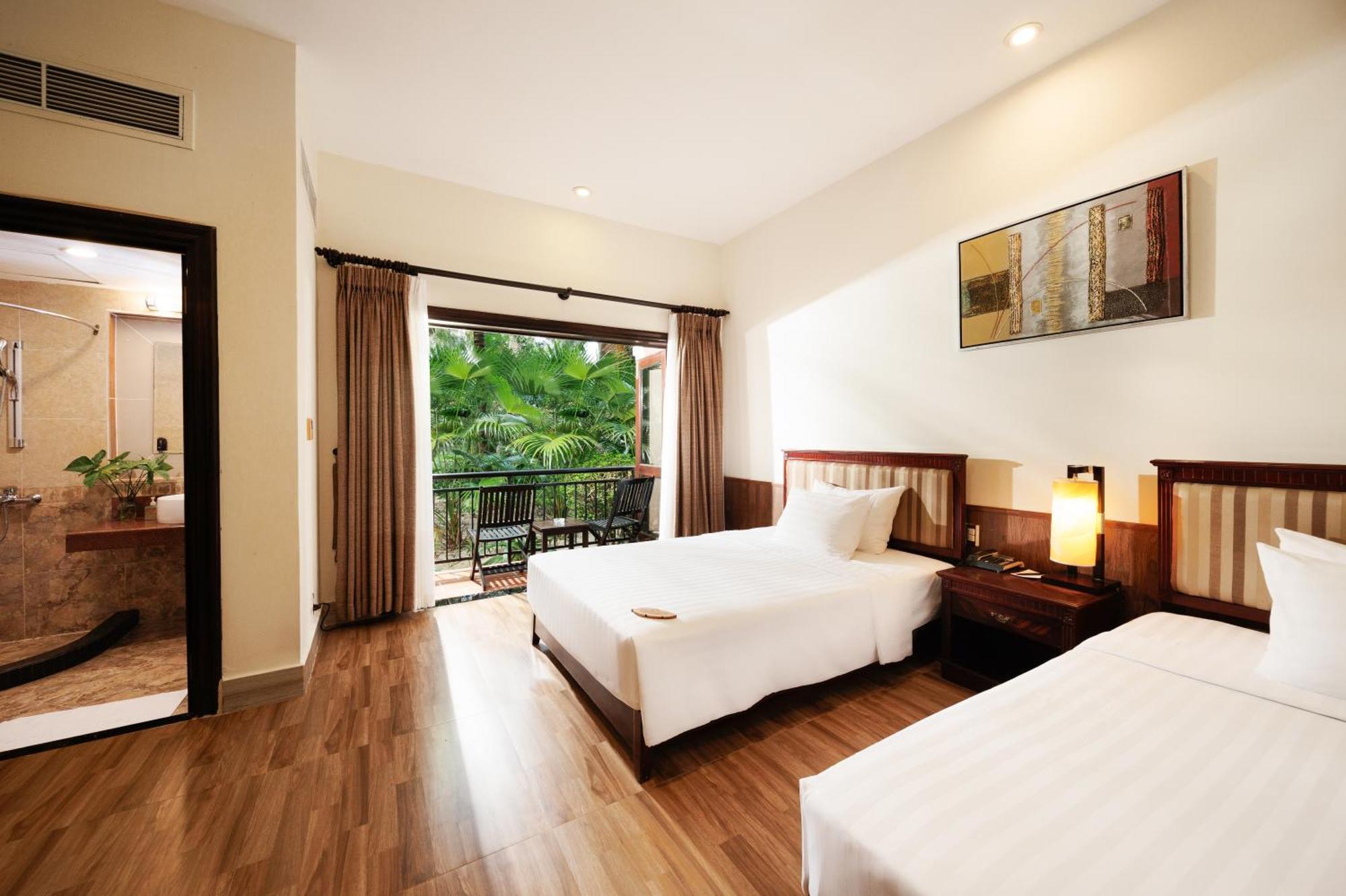 Diamond Bay Resort & Spa Nha Trang Exterior photo